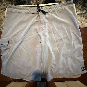 Billabong platinum series grey shorts